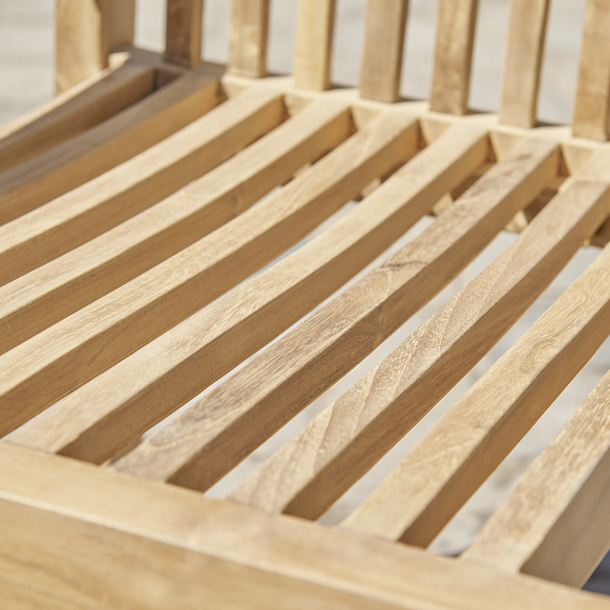 6-fauteuil_de_jardin_en_teck_massif-04.jpg