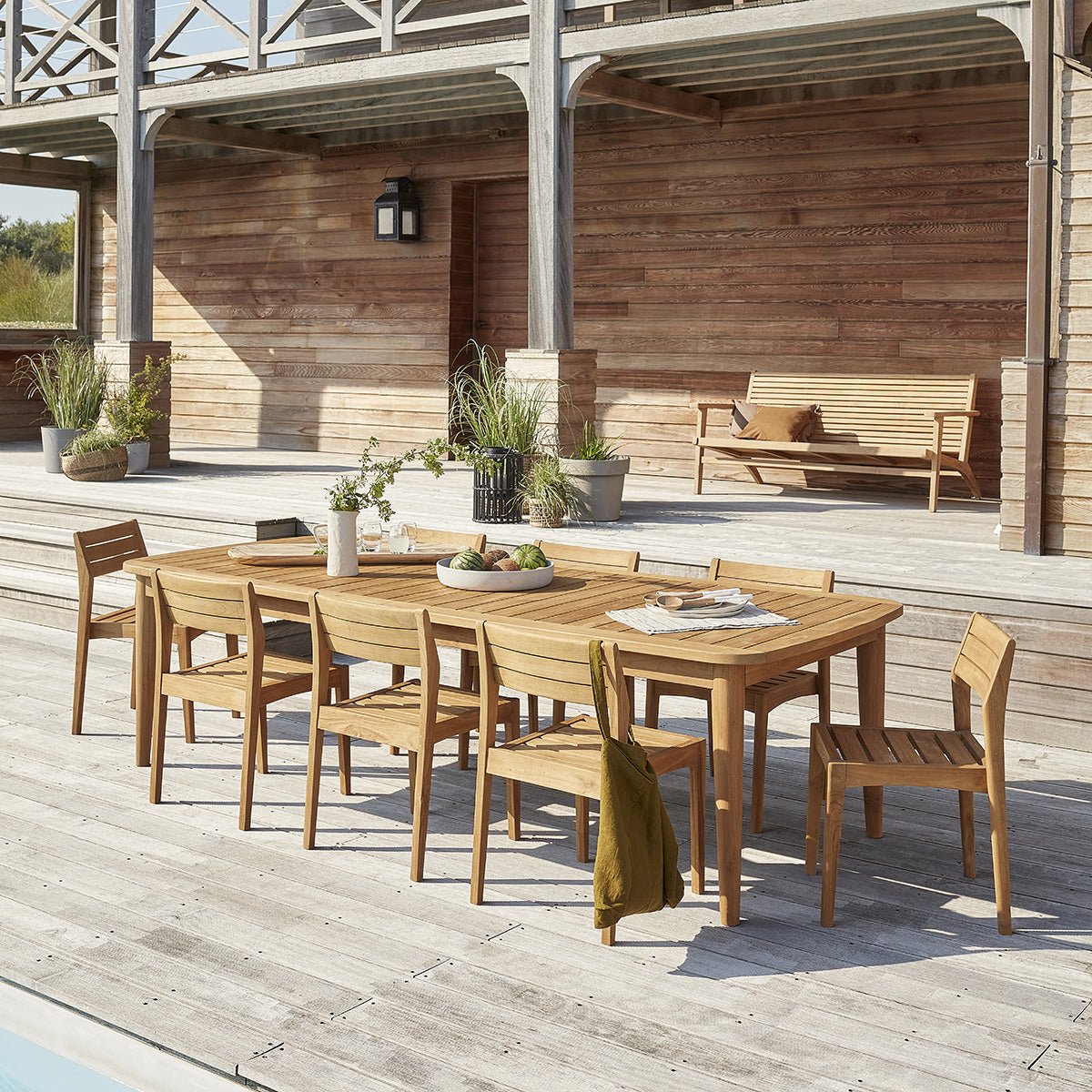 HORTENSE - Ausziehbare Gartenlounge massives recyceltes Teakholz 10/12 Sitze