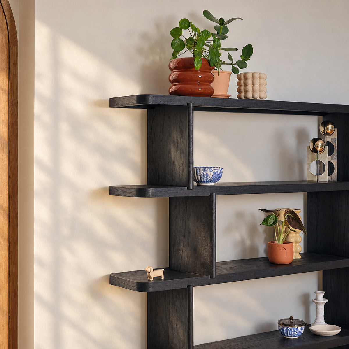 OTTO - Regal aus schwarzem Mindi-Holz, H 161 cm