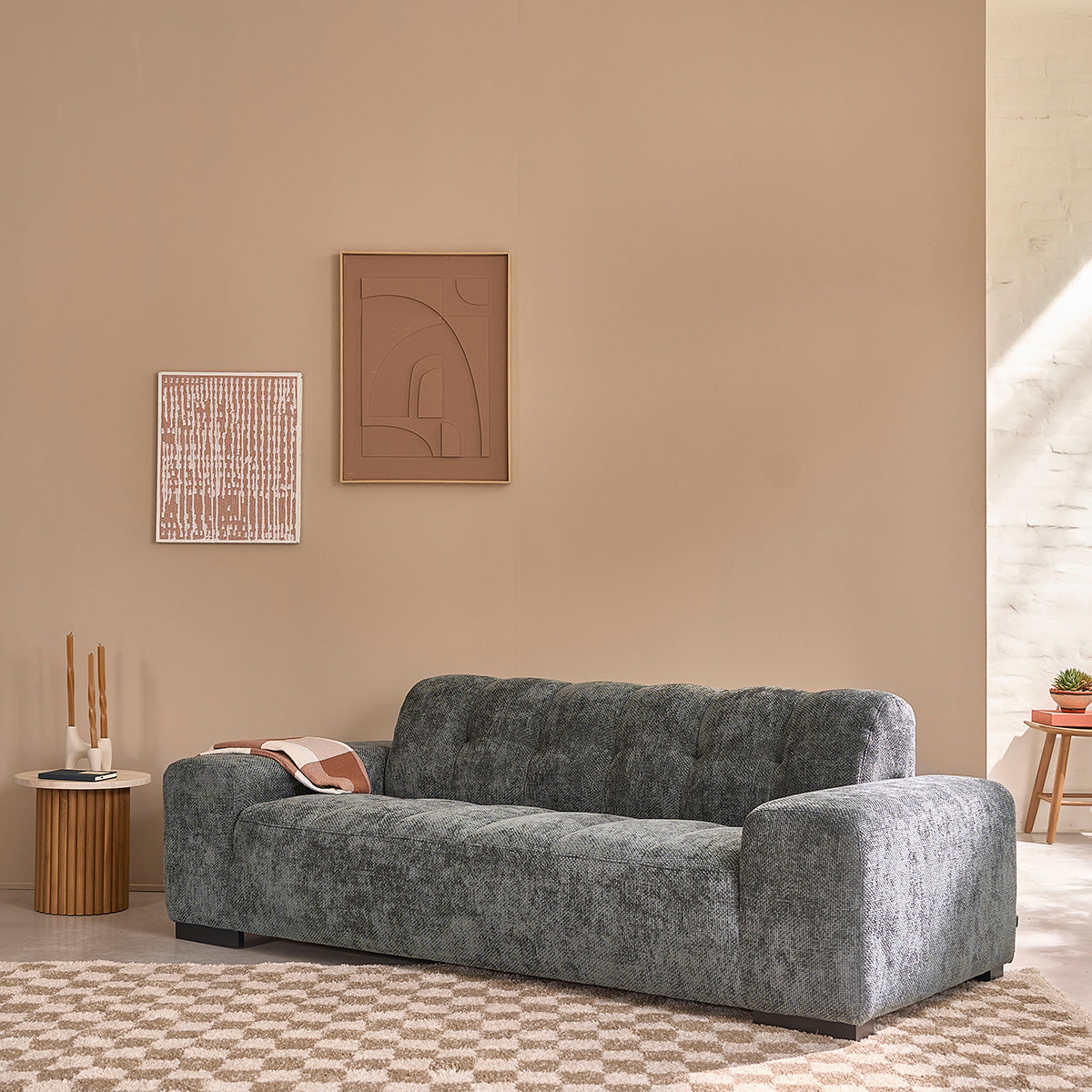 ALPHONSE - Gerades 3-Sitzer-Sofa aus grün-grauem gewebtem Samt