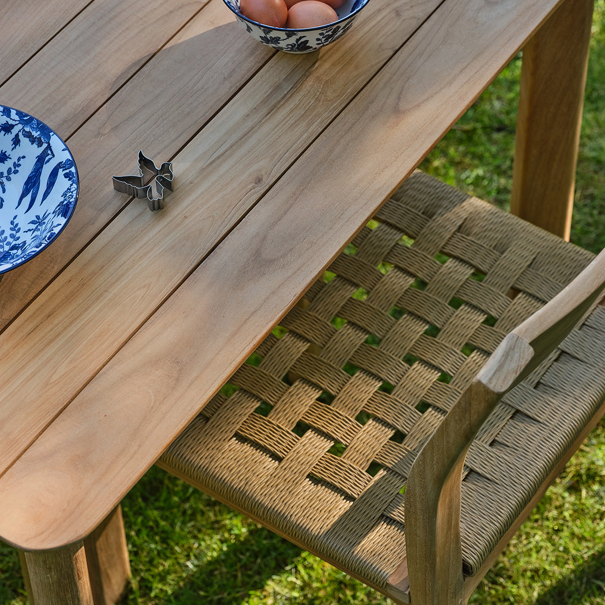 PIANA - Gartenstuhl aus massivem Teakholz und Rattan
