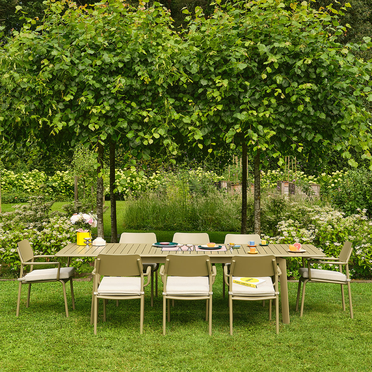 SARO - Gartenstuhl aus Aluminium und beigem Melange-Stoff (2er-Set)