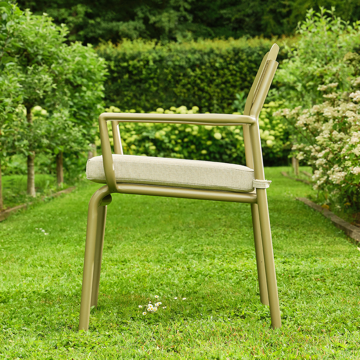SARO - Gartenstuhl aus Aluminium und beigem Melange-Stoff (2er-Set)