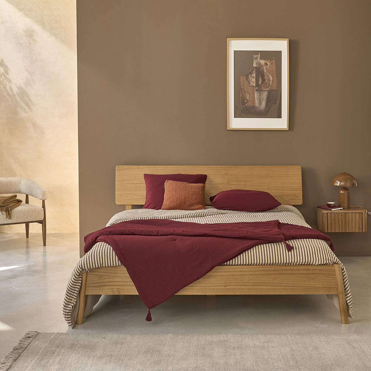 MAIA - Bett aus Mindi-Holz, 160 cm, mit Lattenrost