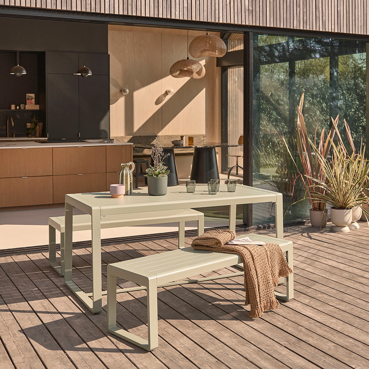 SÉLÈNE - Gartenmöbel aus grünem Aluminium 4 pers.