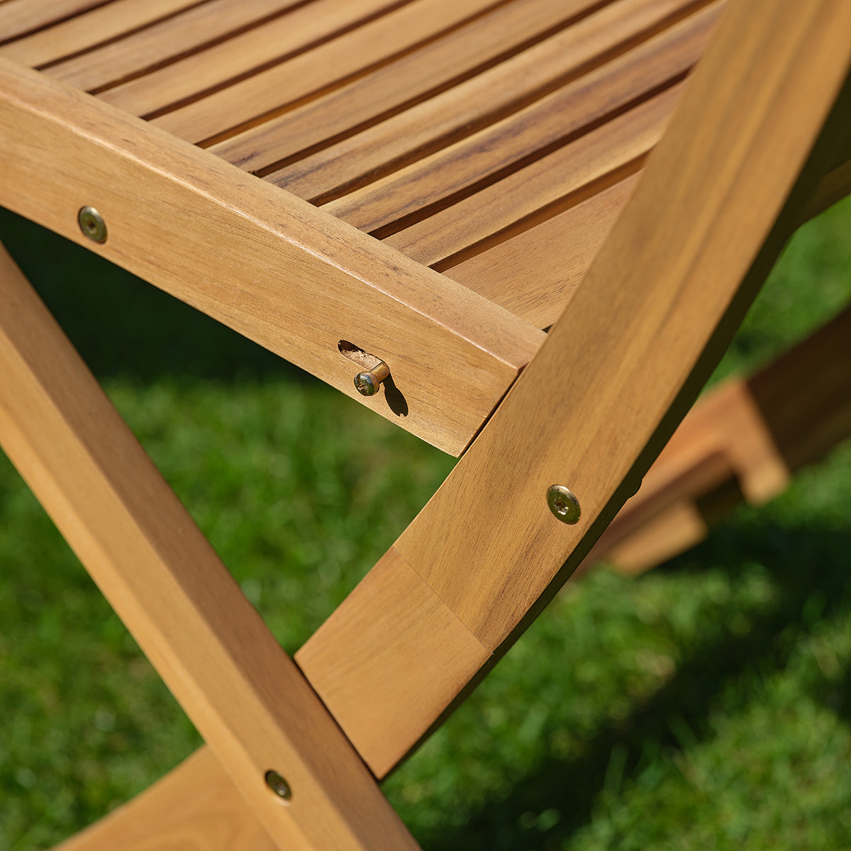 MILOS - Gartenmöbel aus massivem, geöltem Akazienholz für 4 Personen