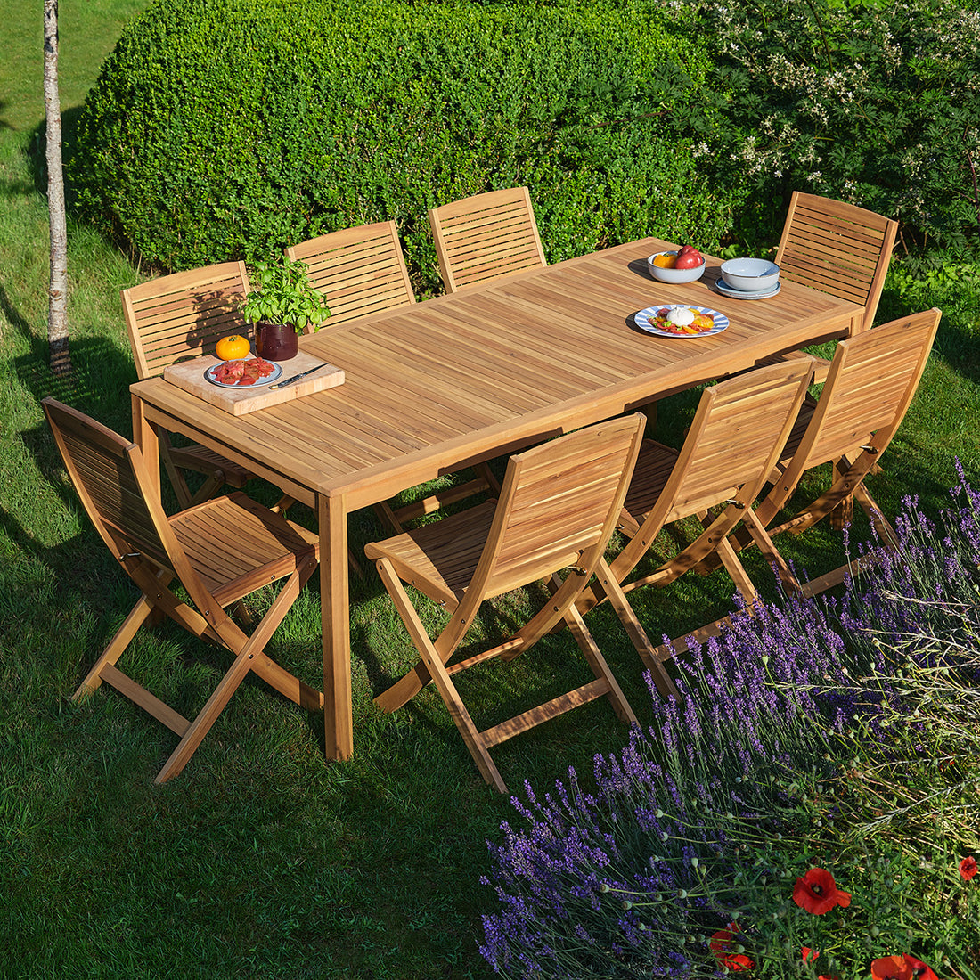 MILOS - Gartenmöbel aus massivem, geöltem Akazienholz für 8 Personen