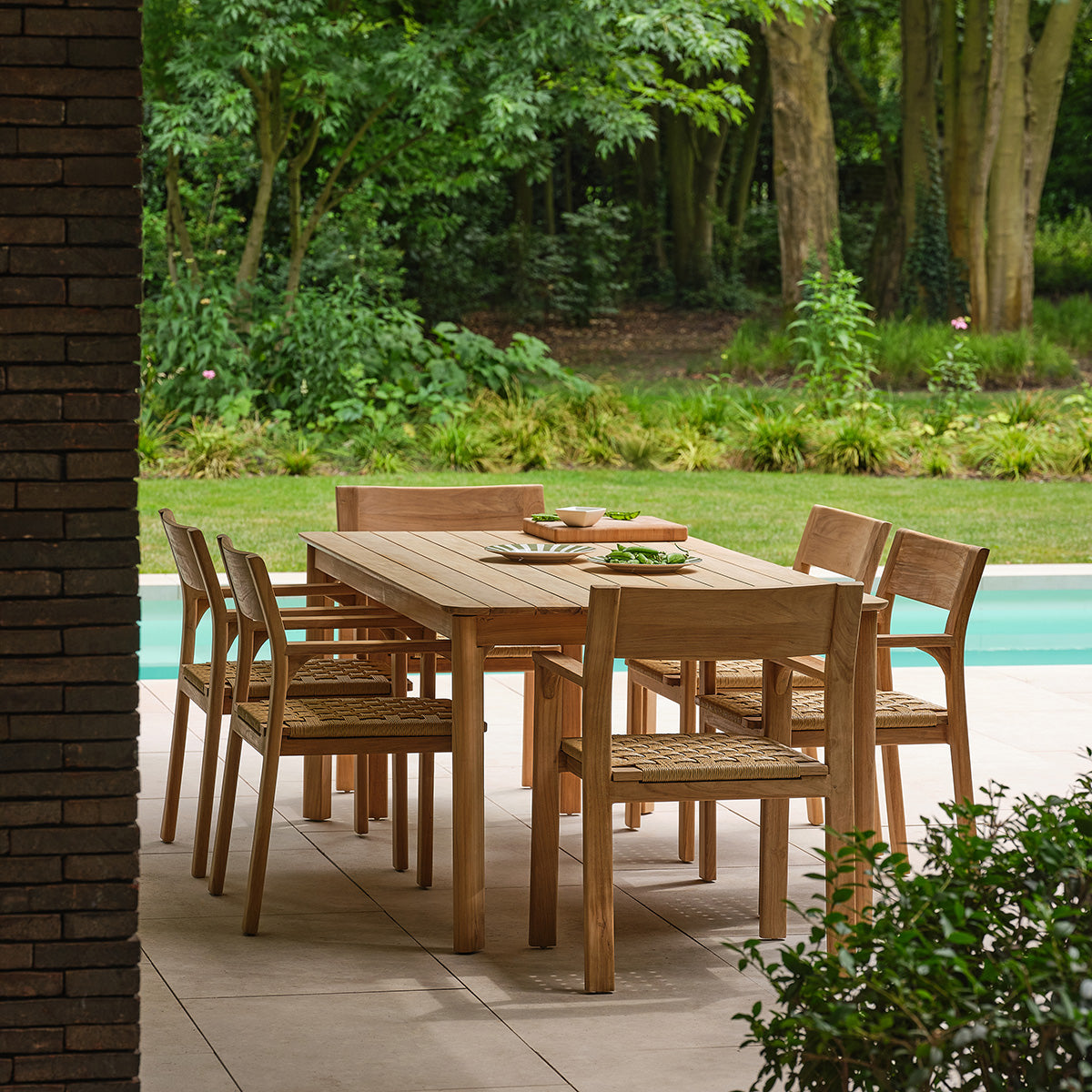 PIANA - Gartenmöbel aus massivem Teakholz und Rattan für 6 Personen.