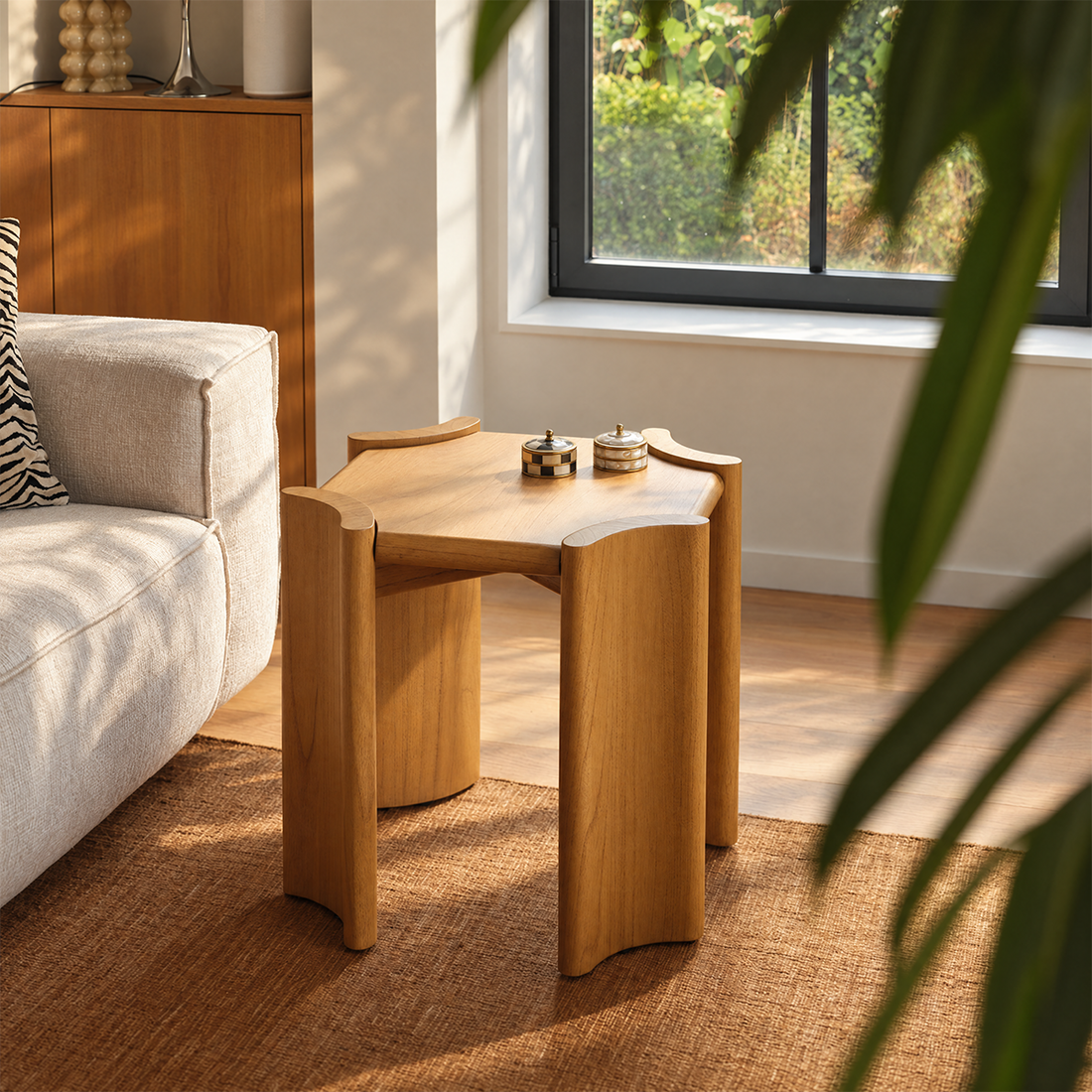 ALVAR - Beistelltisch aus naturbelassenem Mindi-Holz
