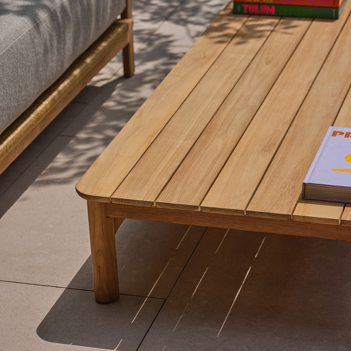 PIANA - Garten-Couchtisch aus massivem Teakholz, 170 cm