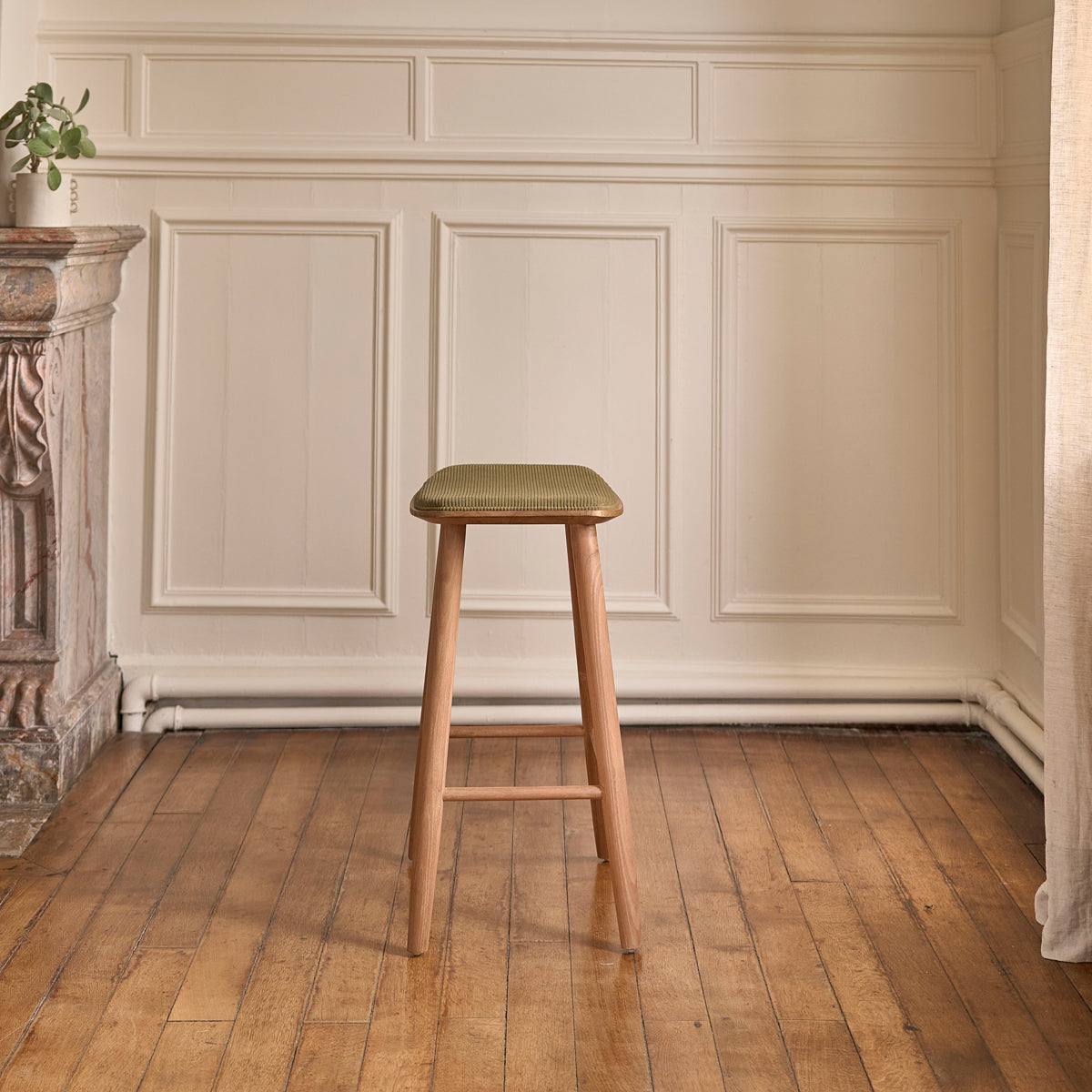 AMBRE - Barhocker aus massivem Teakholz und Sitzfläche aus Cord 65 cm