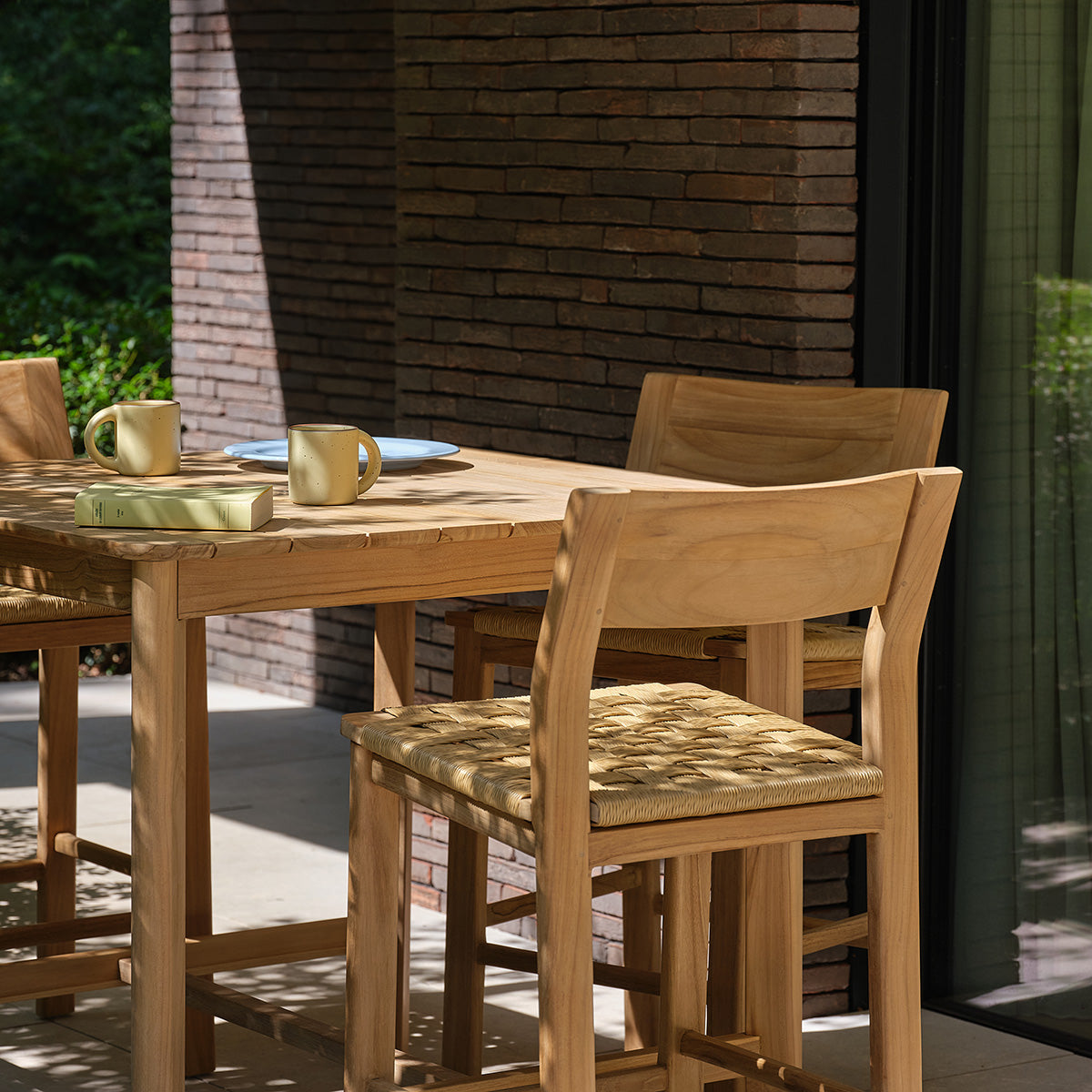PIANA - Hoher Gartentisch aus massivem Teakholz für 4 Personen