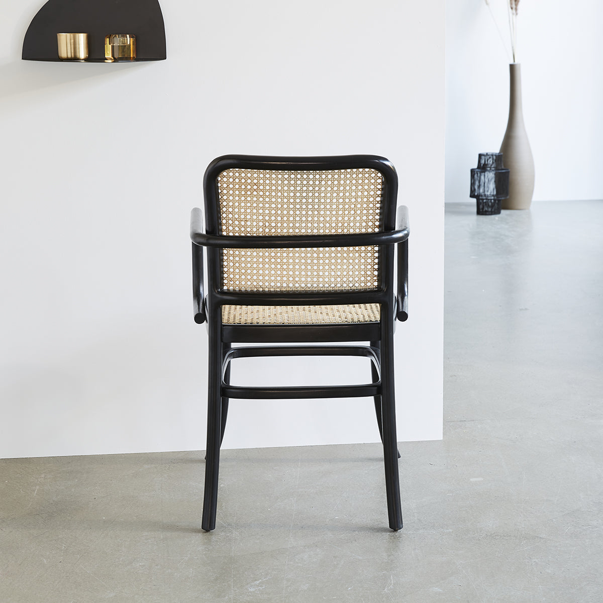 ARON - Set aus 2 Stühlen mit Armlehnen aus massivem Mahagoni und Rohrgeflecht