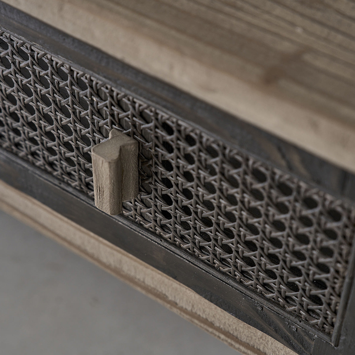 JUNKO - TV-Möbel aus massivem, recyceltem Holz 145 cm