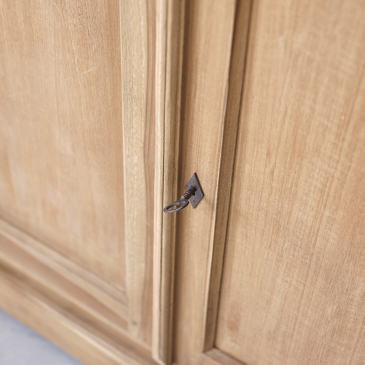 BOSTON - Geschirrschrank aus massivem Teakholz 120 cm