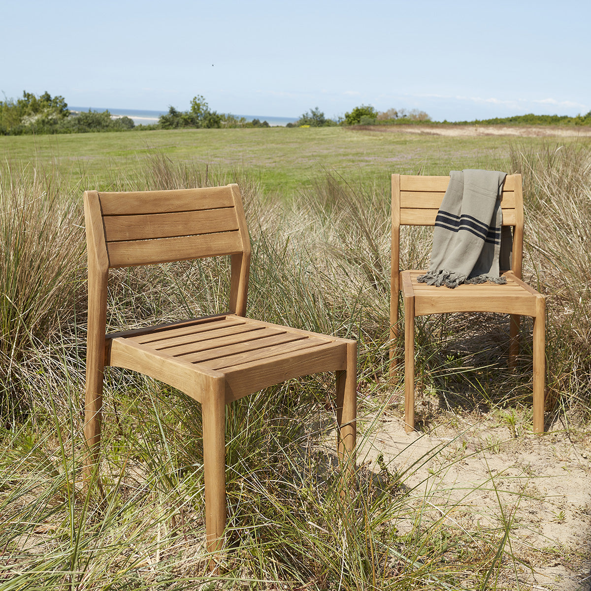 HORTENSE - Gartenstuhl aus recyceltem Teakholz (2er Set)