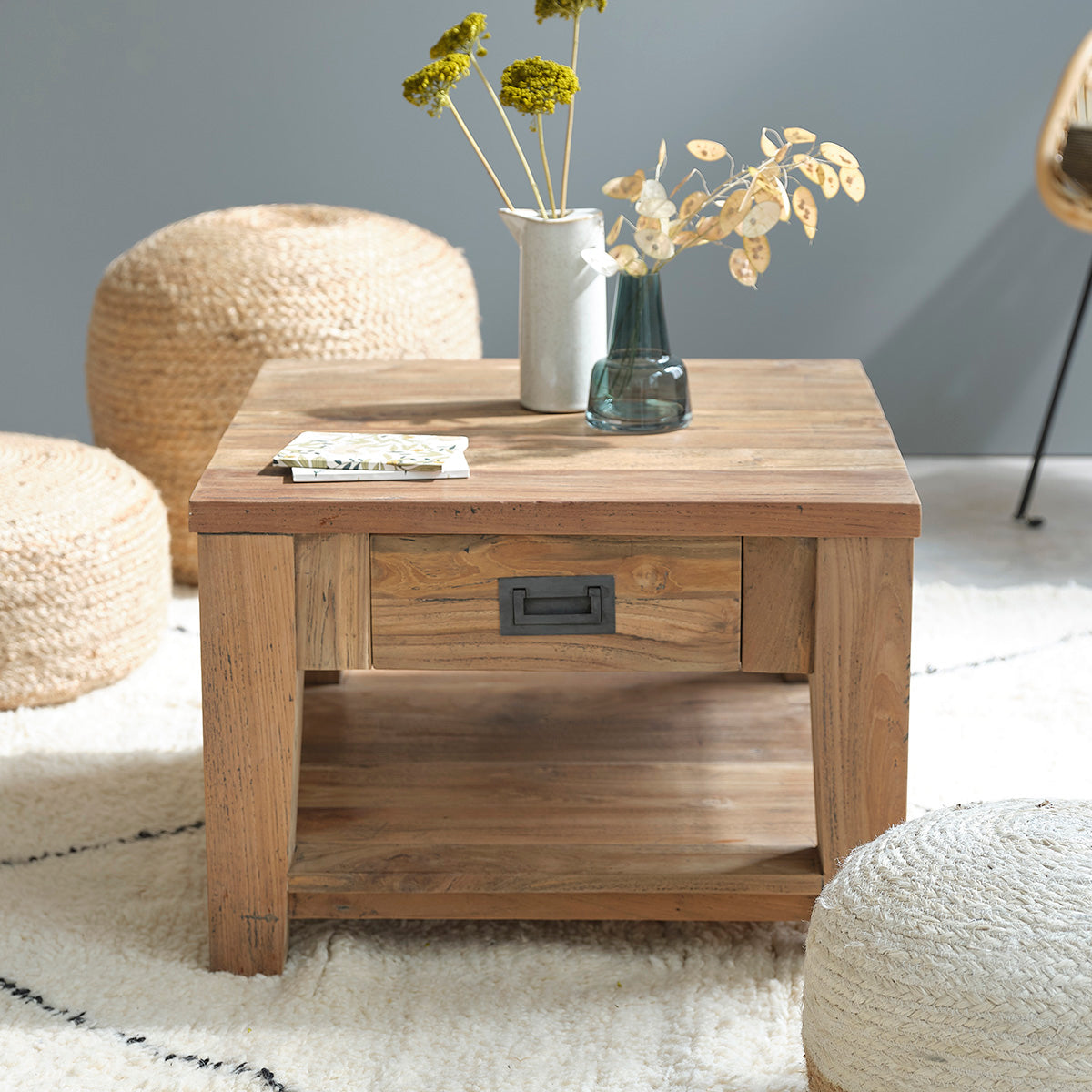 CARGO - Couchtisch aus recyceltem massivem Teakholz 60 cm