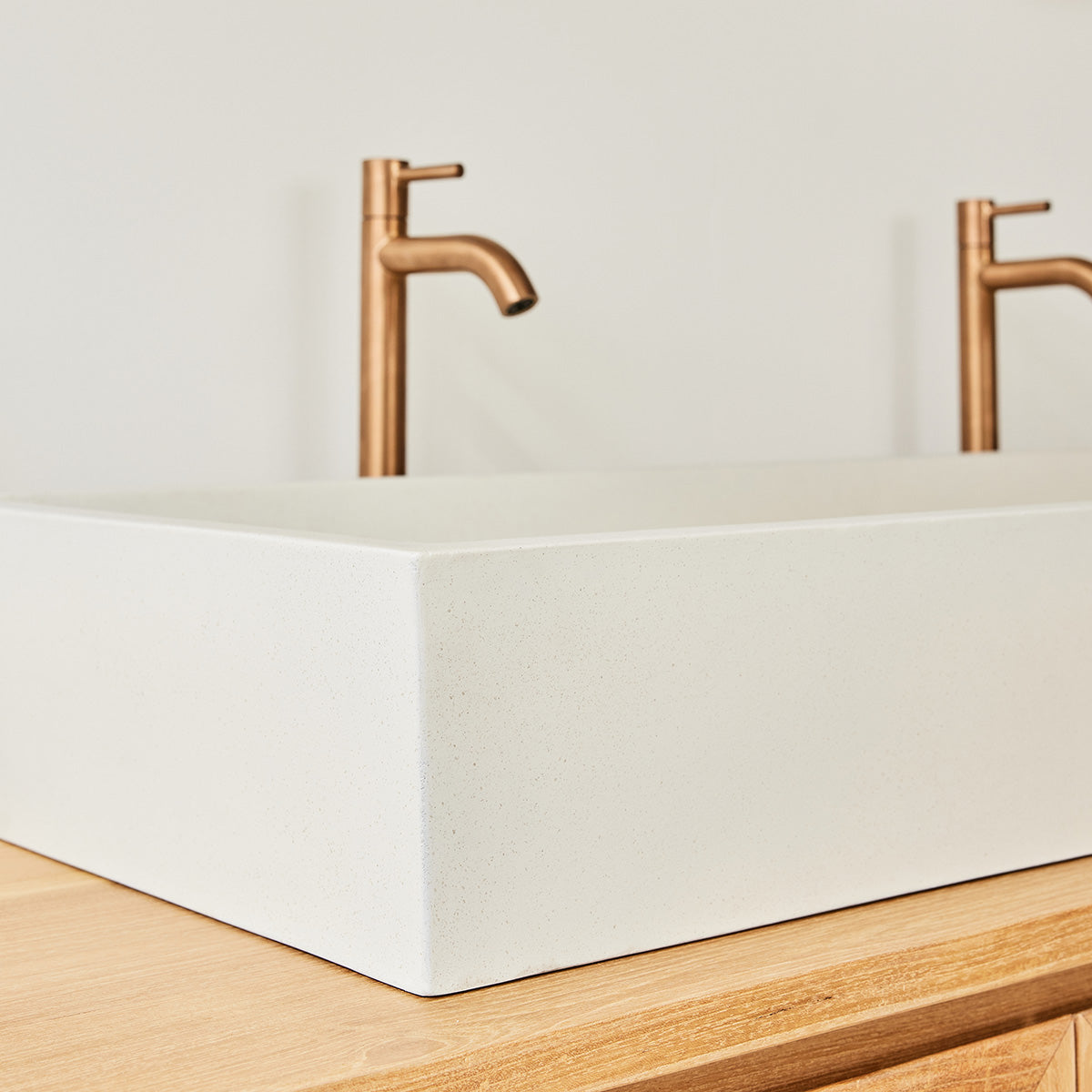 LENA - Waschbecken aus Beton in Beige 100 x 39 cm