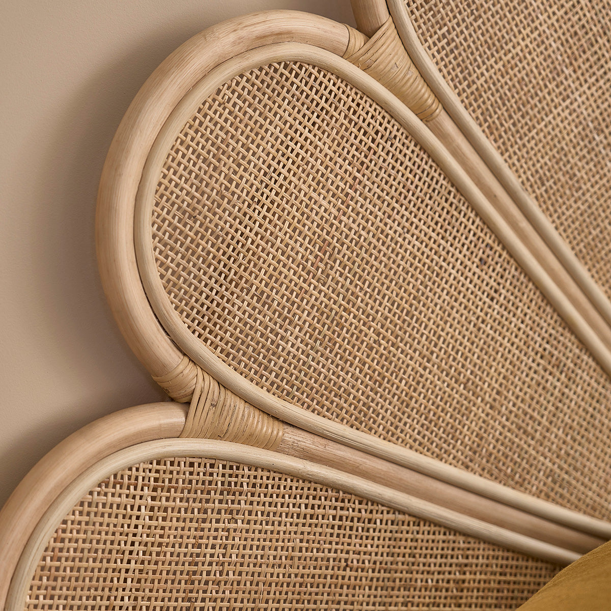 ROMY - Kopfteil aus Rattan und Rohrgeflecht 140 cm