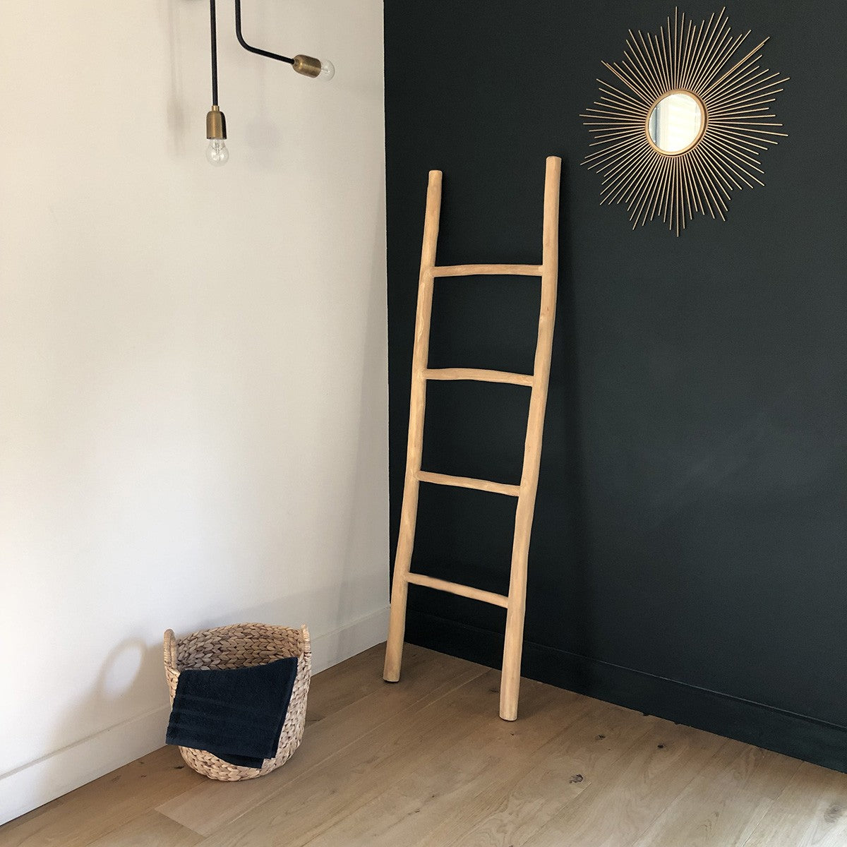 CLARA - Handtuchhalter-Leiter aus Teakholz 150 cm