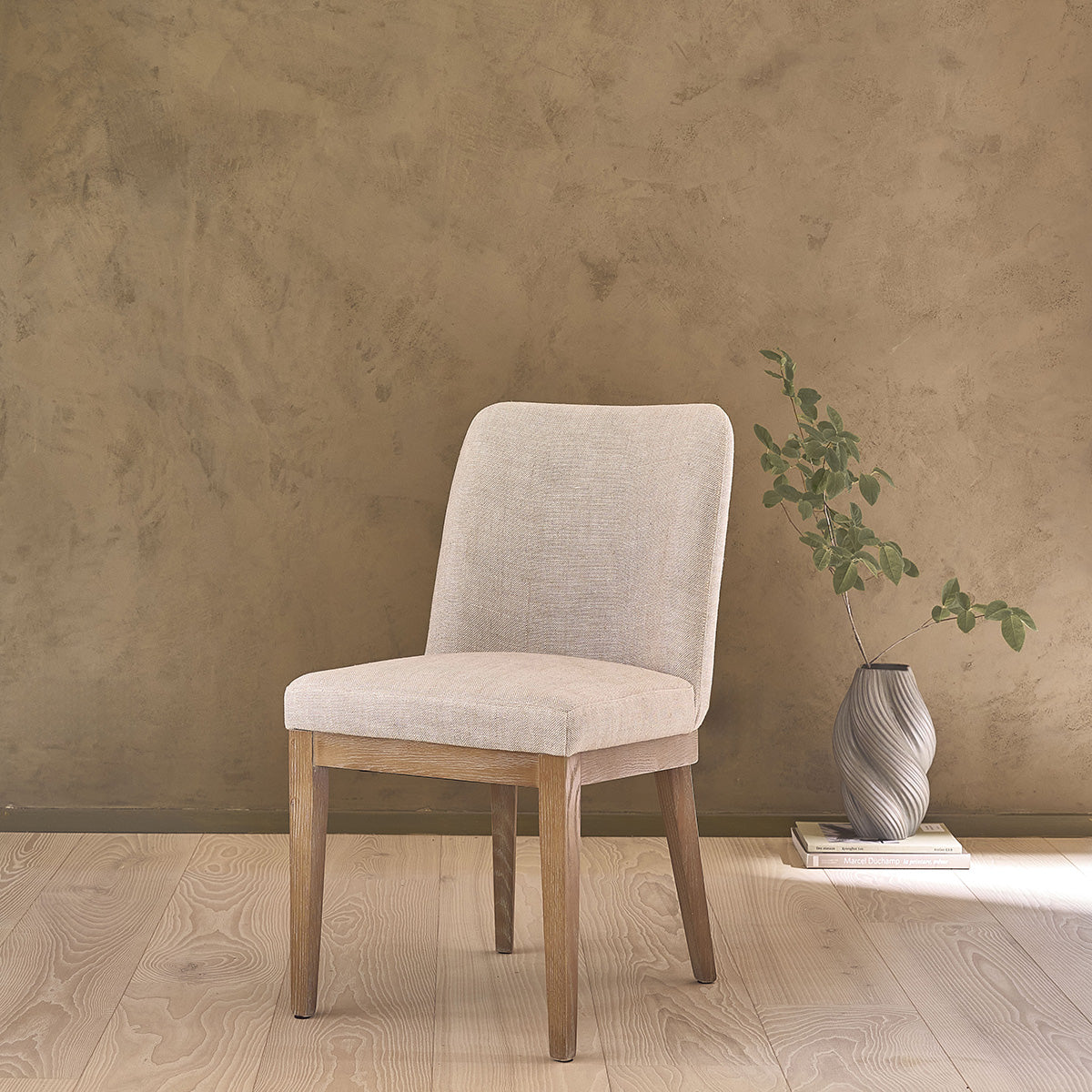 MARGOT - Set aus 2 Stühlen aus massiver Eiche und Leinenstoff