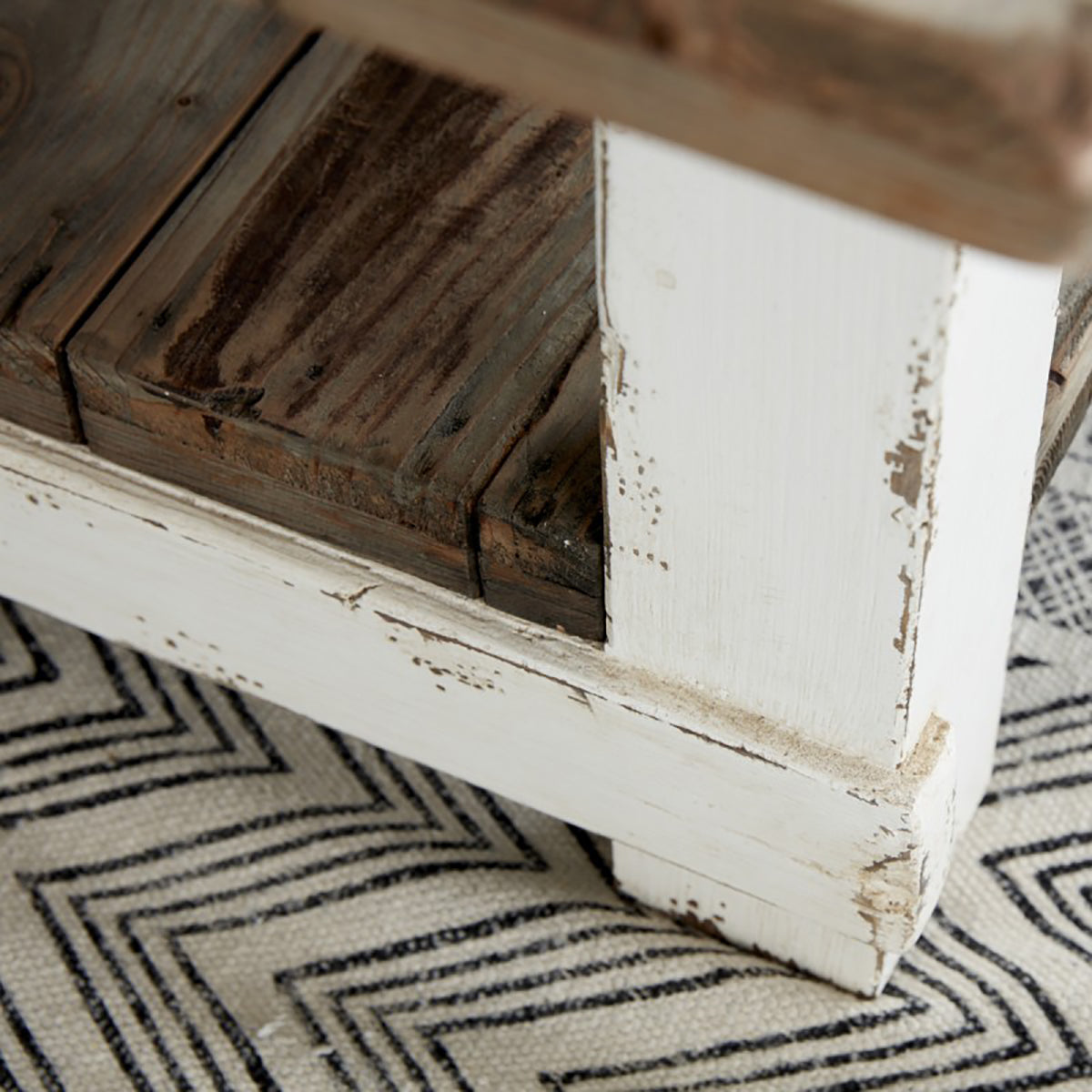 ATLANTIC - Couchtisch aus recyceltem massivem Holz 140 cm