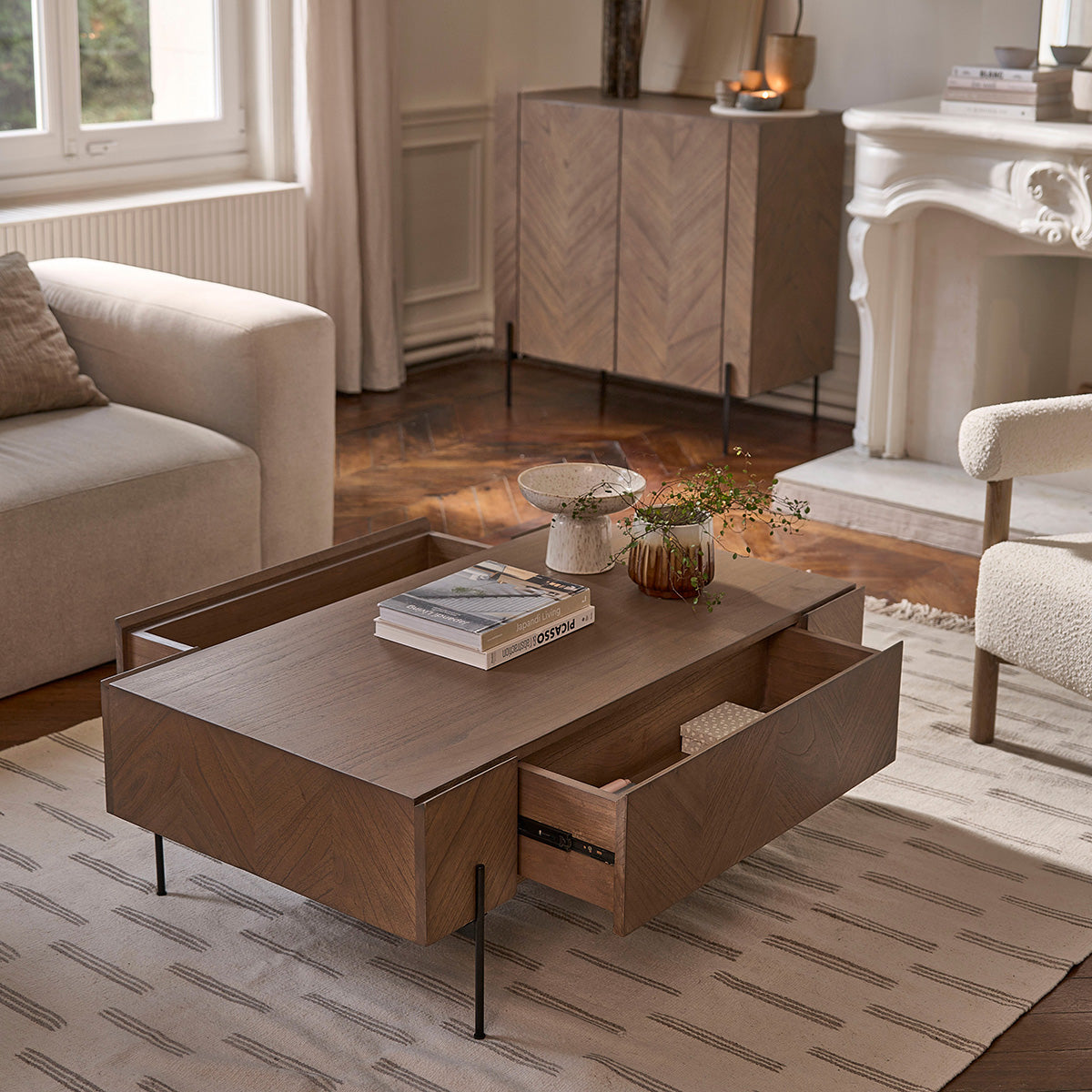 CALIX - Massiver Mindi Couchtisch mit Metallbeinen 120 cm