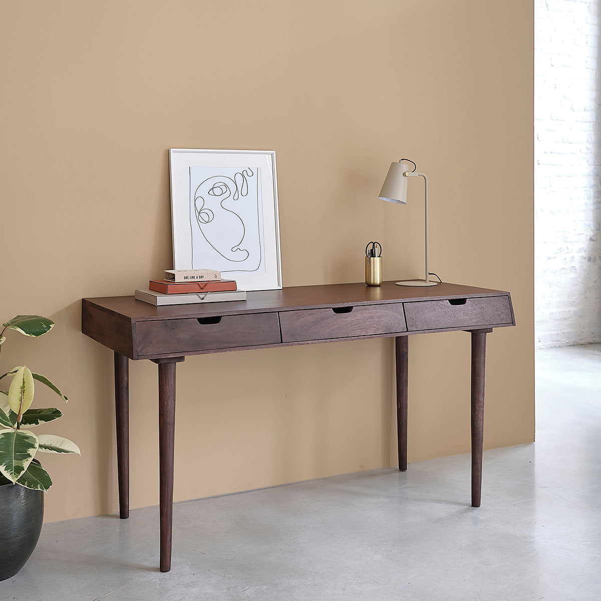 CAMERON - Schreibtisch aus massivem Mangoholz 140 cm