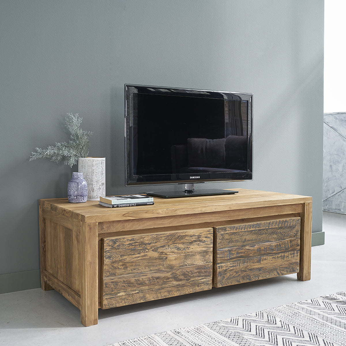 CARGO - Couchtisch aus recyceltem massivem Teakholz 120 cm