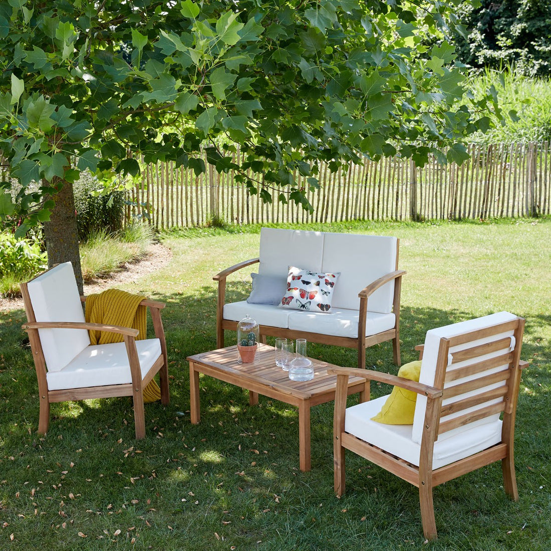 HANOÏ - Gartenlounge aus massivem Akazienholz 4 Sitze