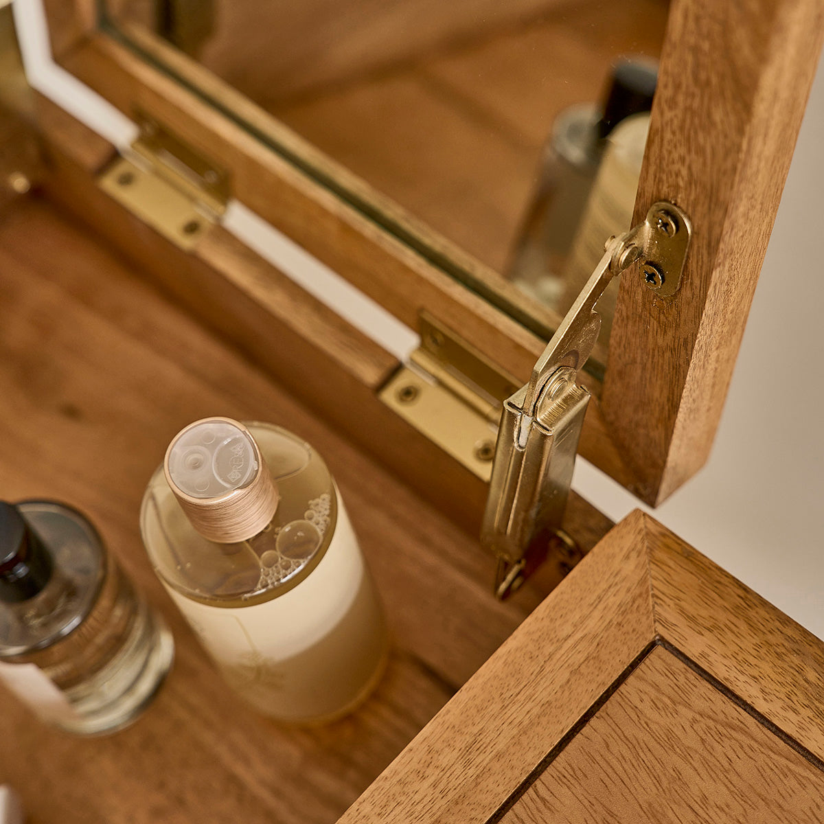 FELICIE - Schreibtisch aus massivem Mangoholz und Rohrgeflecht 90 cm