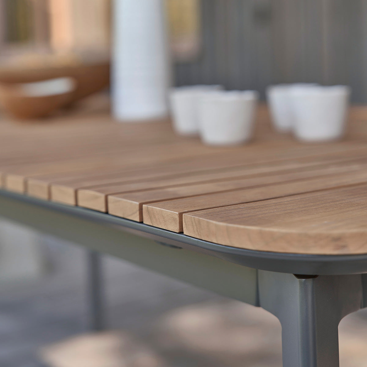 SIENA - Gartenmöbel aus massivem Teakholz und Aluminium 6/8 pers.