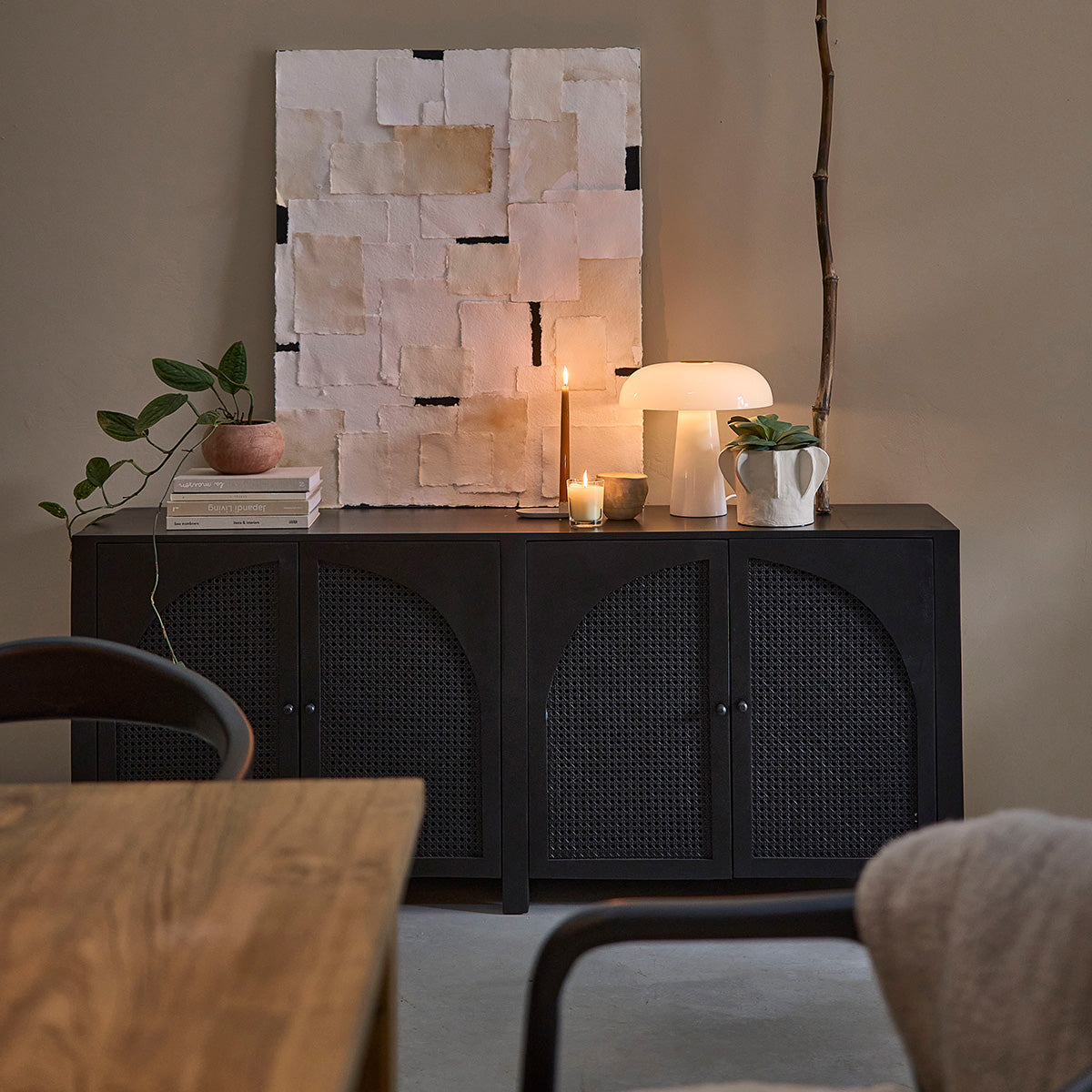 ZULMA - Buffet aus massivem Mangoholz und schwarzem Rohrgeflecht 175 cm