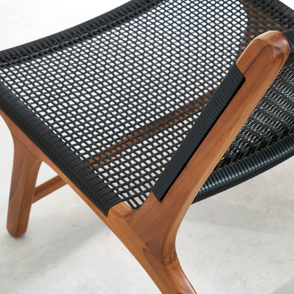 LINA - Sessel aus massivem Teakholz und Tauwerk