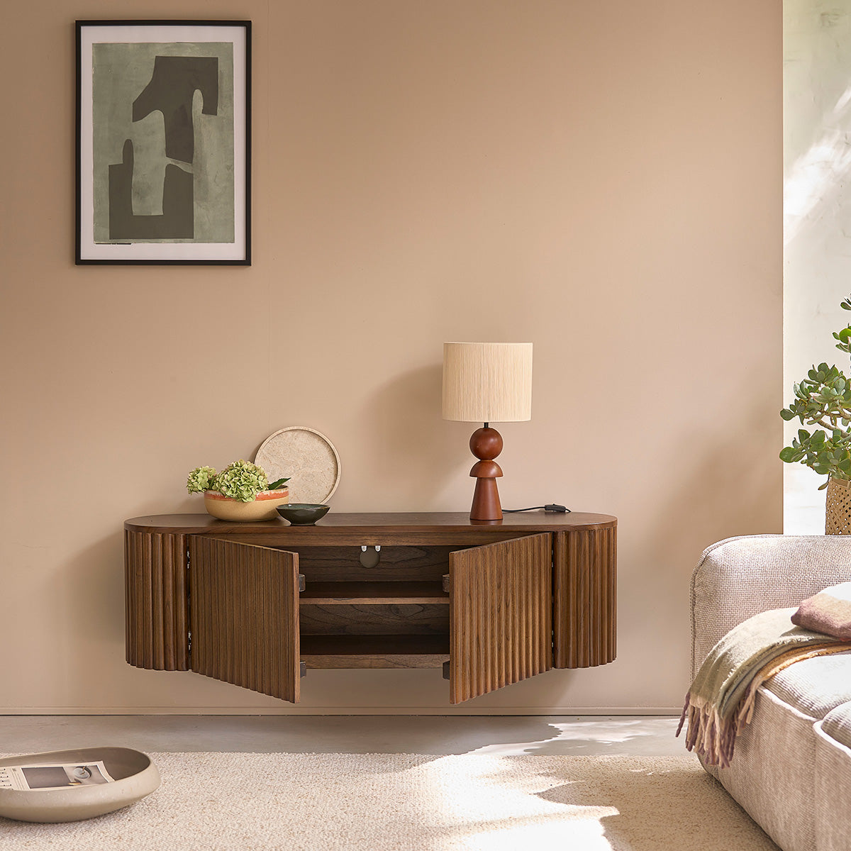 TRINIDAD - Hängender TV-Schrank aus Mindi-Holz mit Walnuss-Finish, 140 cm