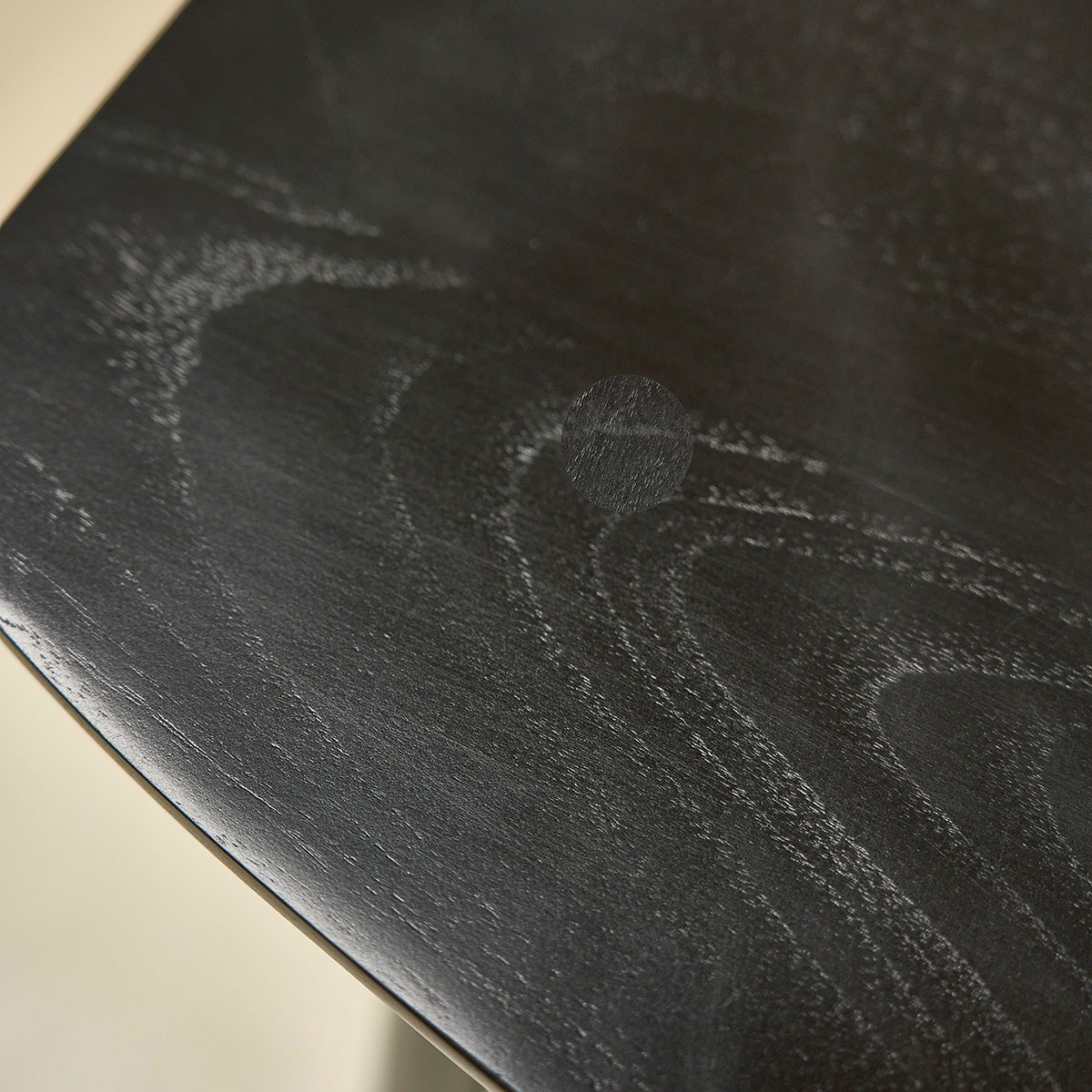 AMBRE - Set aus 2 Hockern aus massivem Teakholz schwarz 65 cm