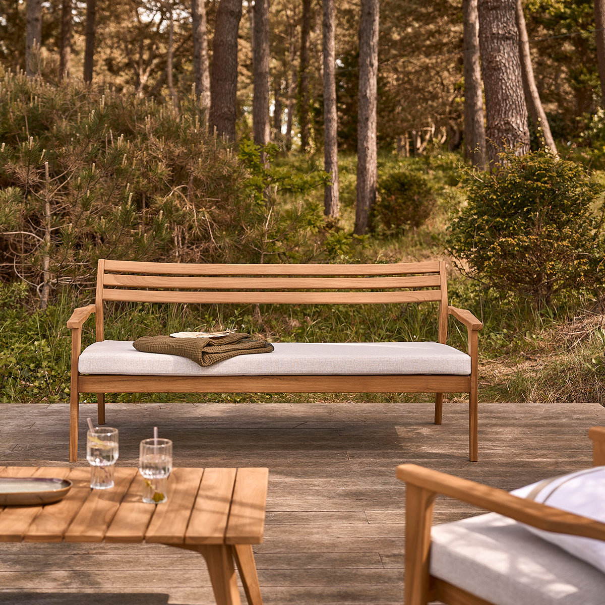 BARI - Gartensofa aus massivem Teakholz 175 cm