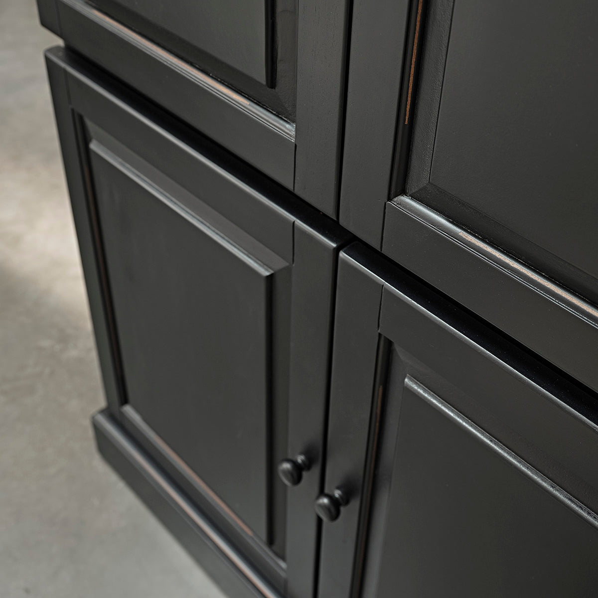 SOHO - Schrank aus massivem Mahagoni 190 cm