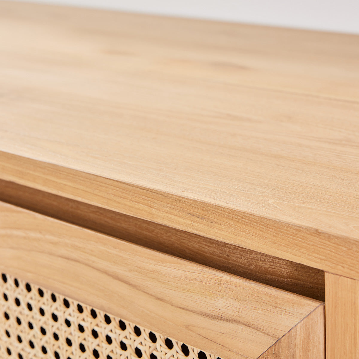 ELIOTT - Waschtischunterschrank aus massivem Teakholz und Rohrgeflecht 90 cm