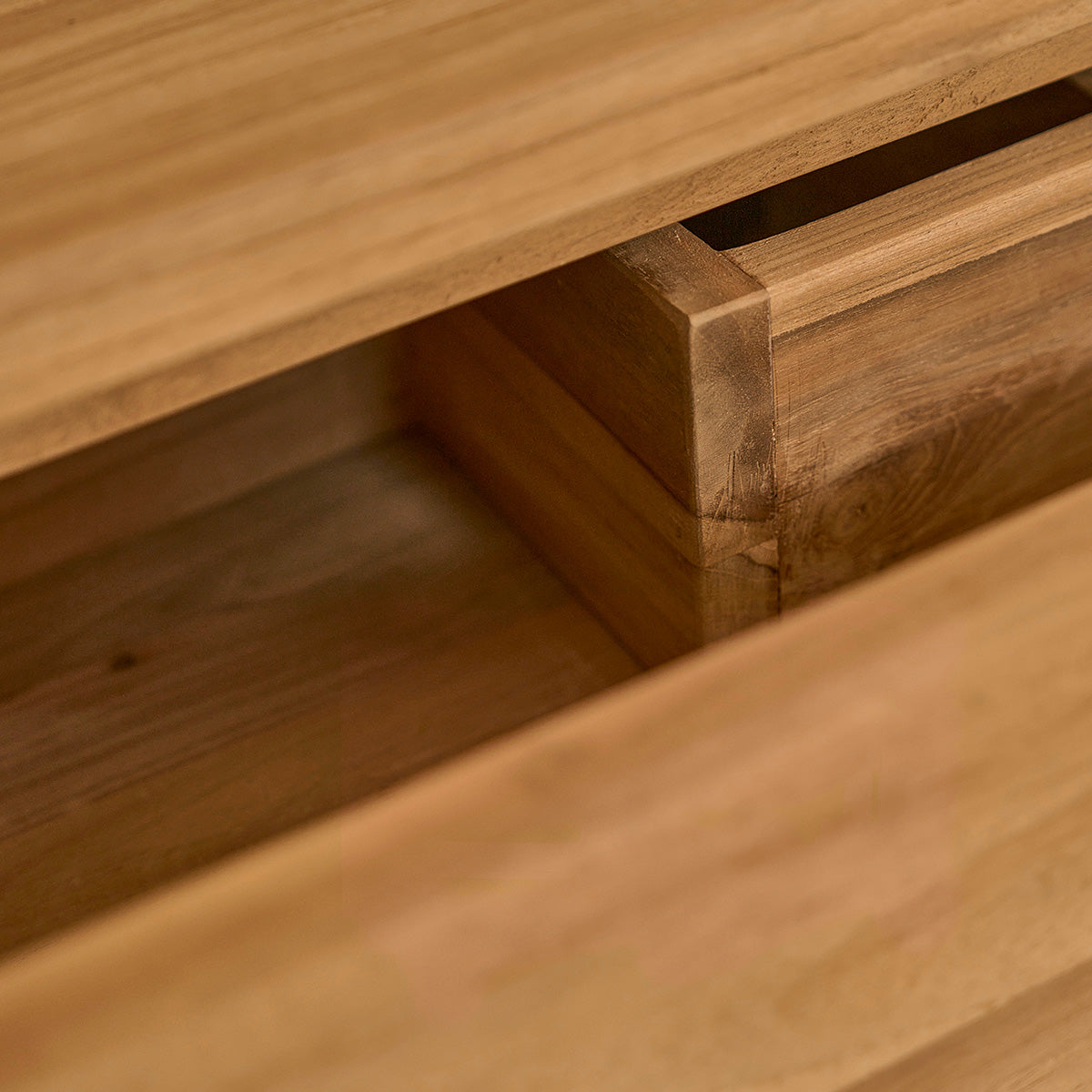 NAHELE - Waschtischunterschrank aus massivem recyceltem Teakholz 82 cm