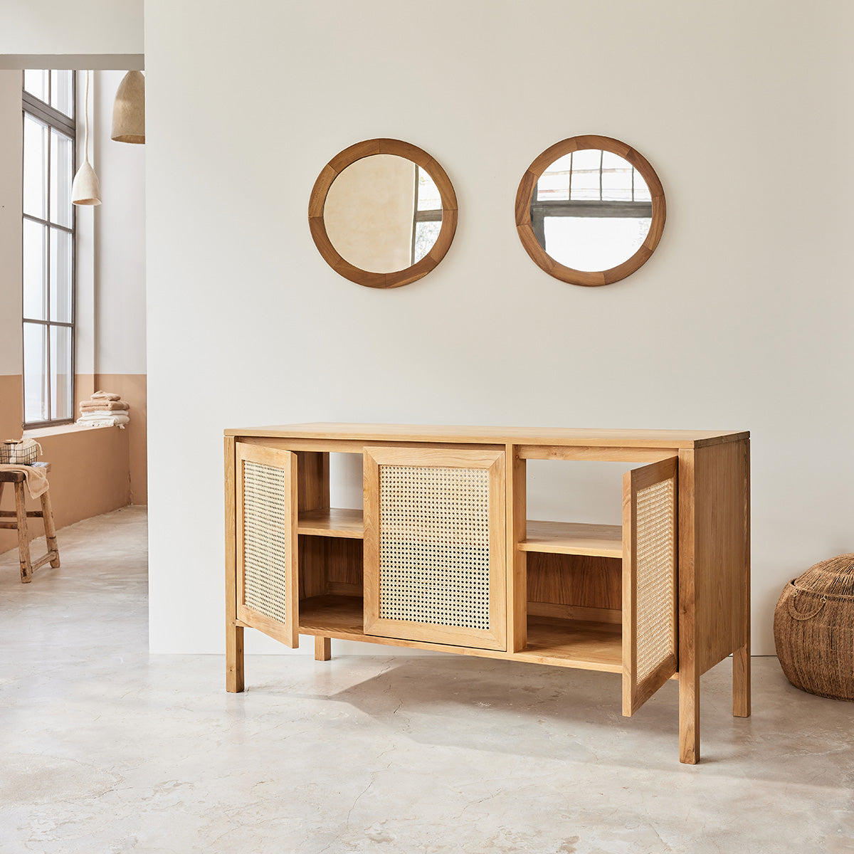 ELIOTT - Waschtischunterschrank aus massivem Teakholz und Rohrgeflecht 145 cm